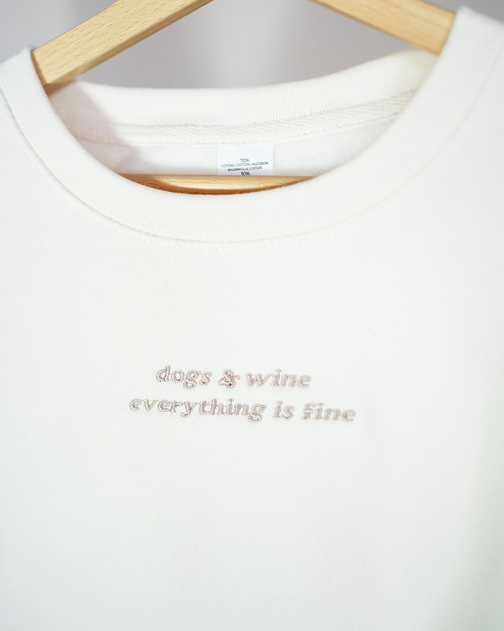 DOGS/CATS & WINE