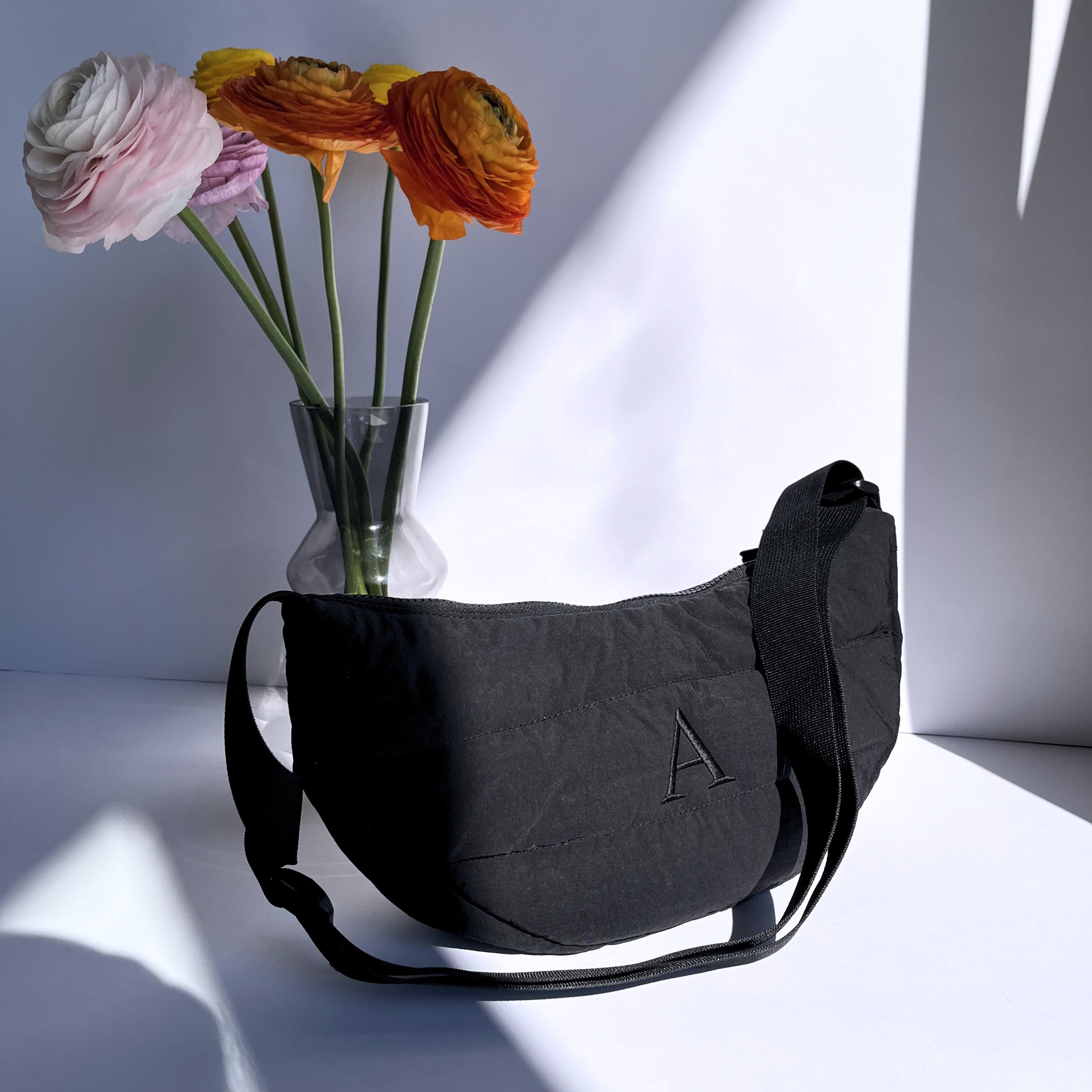 BORSA A TRACOLLA TRAPUNTATA